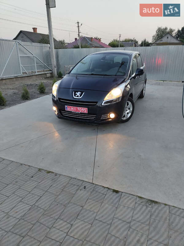 Микровэн Peugeot 5008 2011 в Ровно фото Микровэн Peugeot 5008 2011 в Ровно