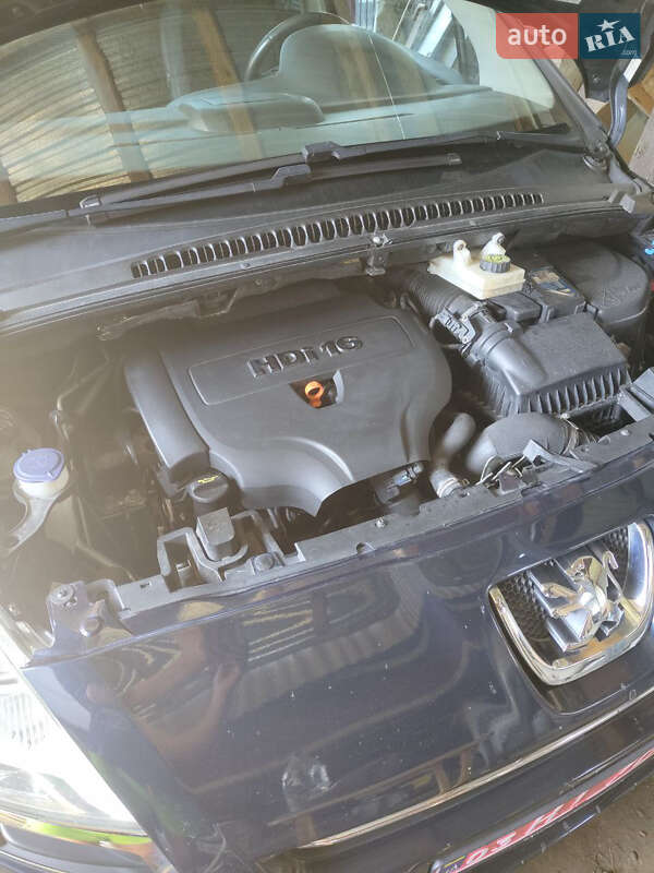 Микровэн Peugeot 5008 2011 в Ровно фото 22 Микровэн Peugeot 5008 2011 в Ровно