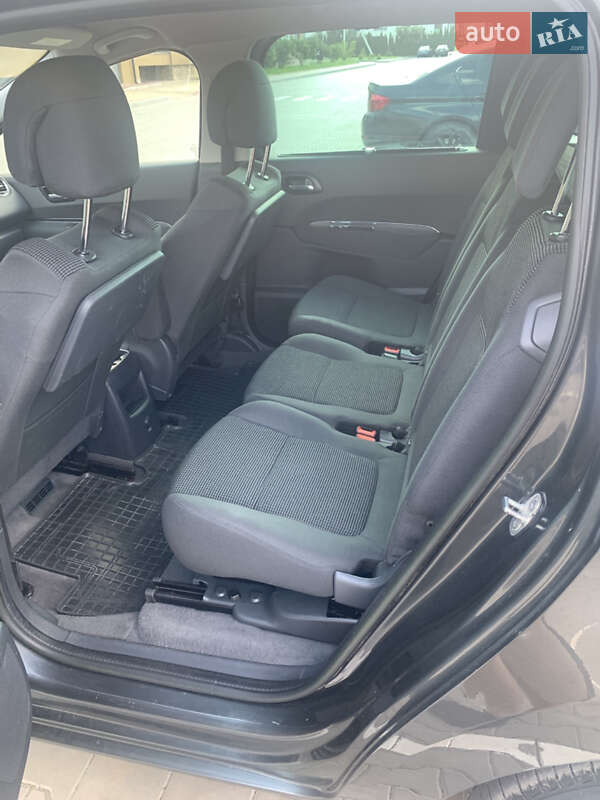 Мікровен Peugeot 5008 2014 в Луцьку