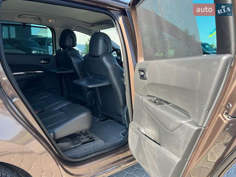 Микровэн Peugeot 5008 2014 в Львове