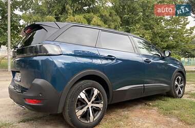 Внедорожник / Кроссовер Peugeot 5008 2022 в 
