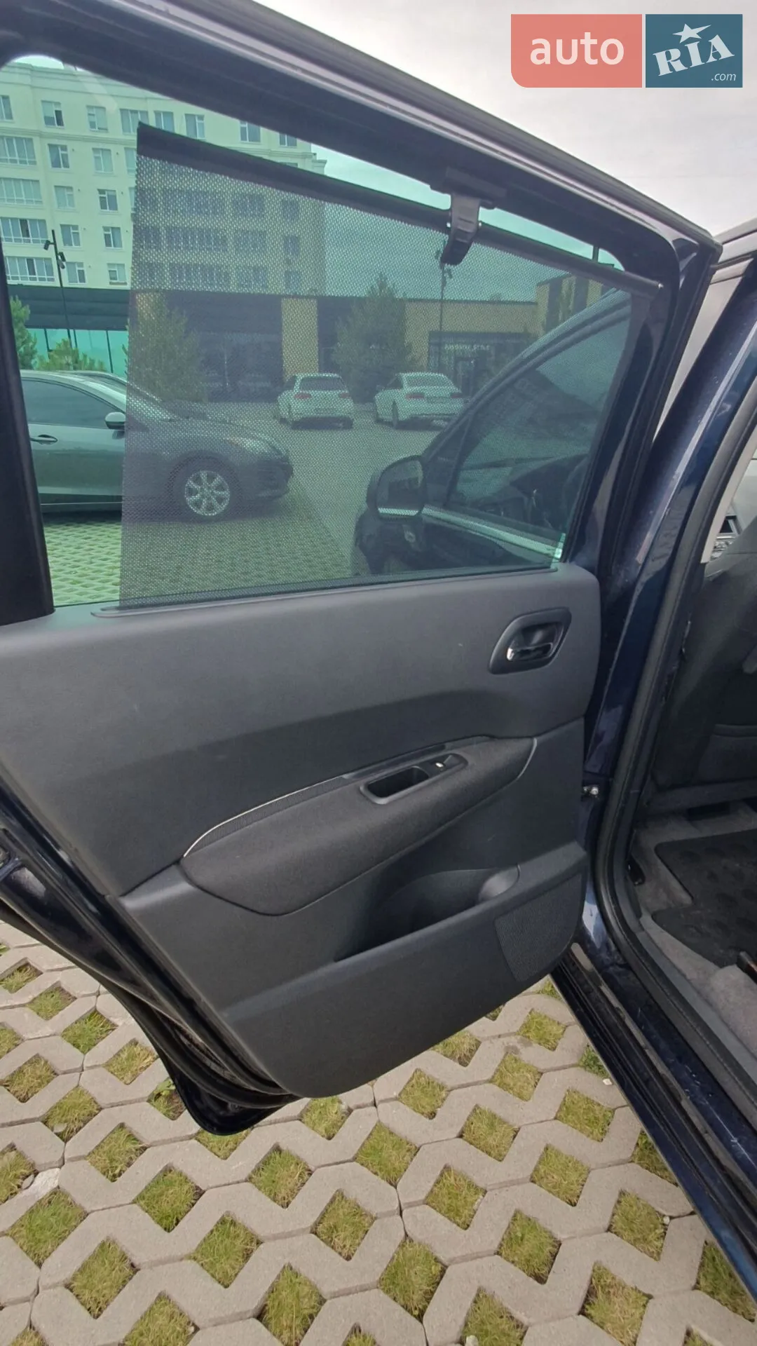 2011 Peugeot 5008 - мініатюра 13