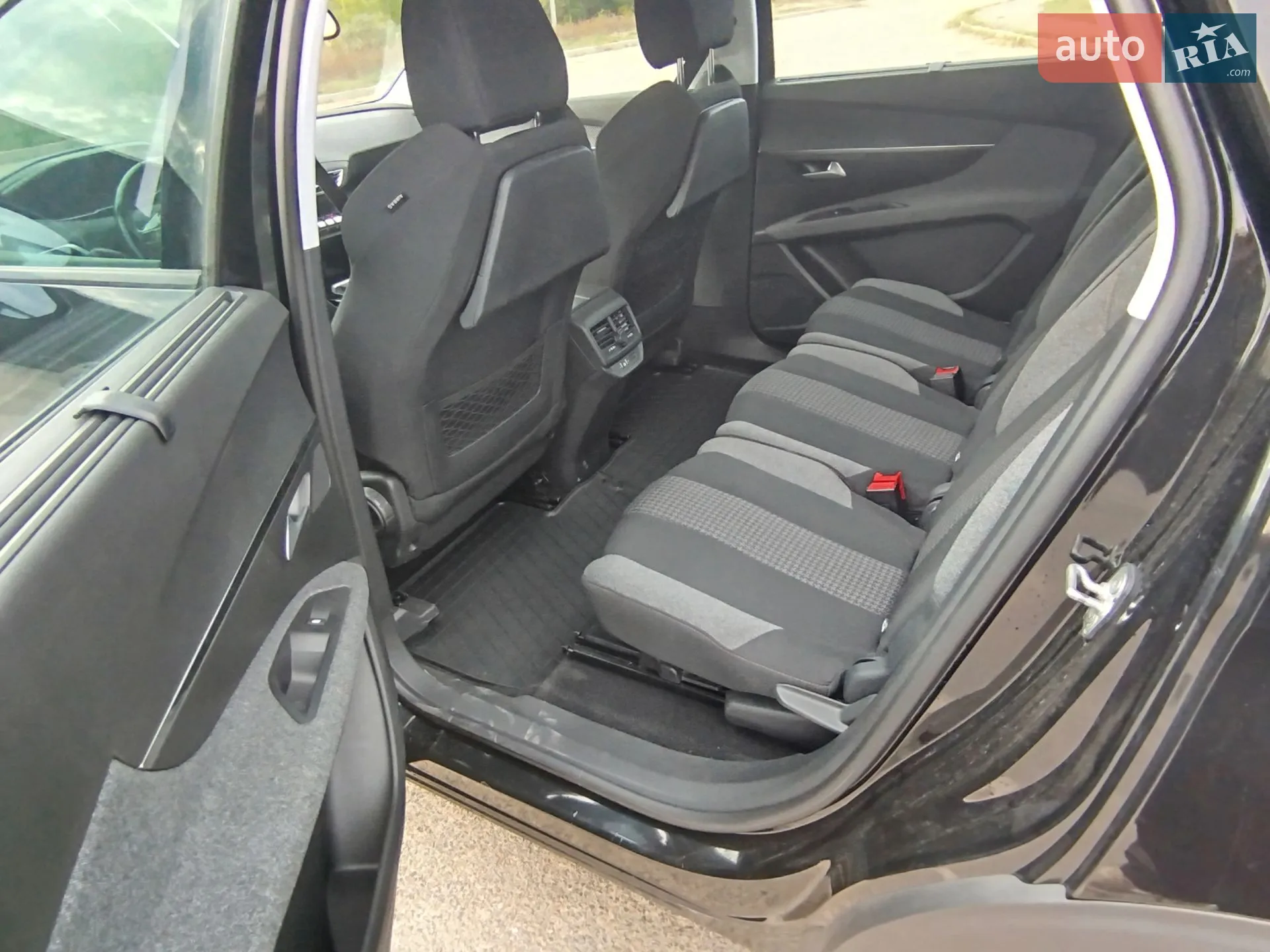 2017 Peugeot 5008 - мініатюра 25