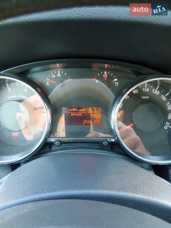 Мікровен Peugeot 5008 2010 в Києві