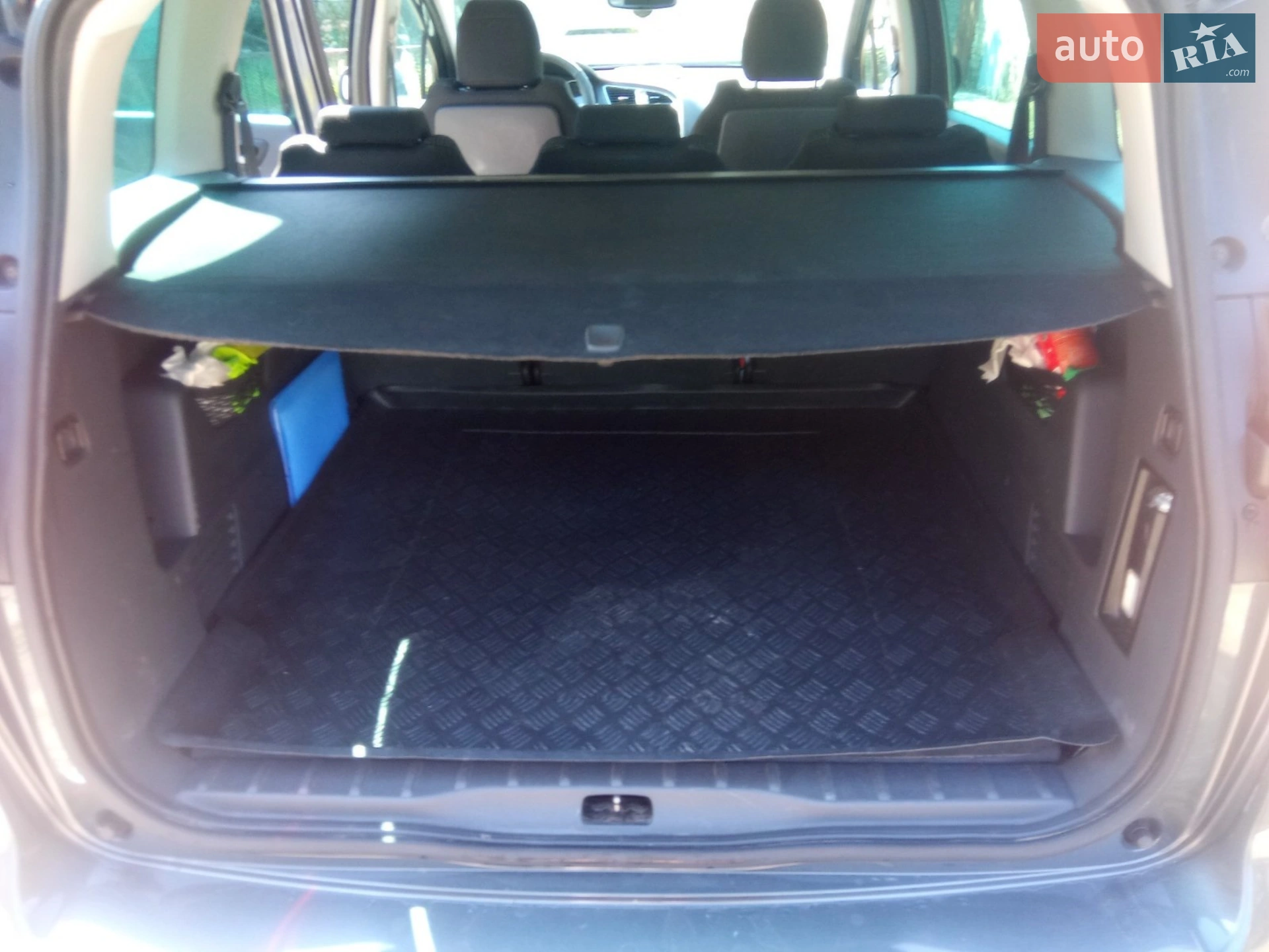 2010 Peugeot 5008 - мініатюра 12