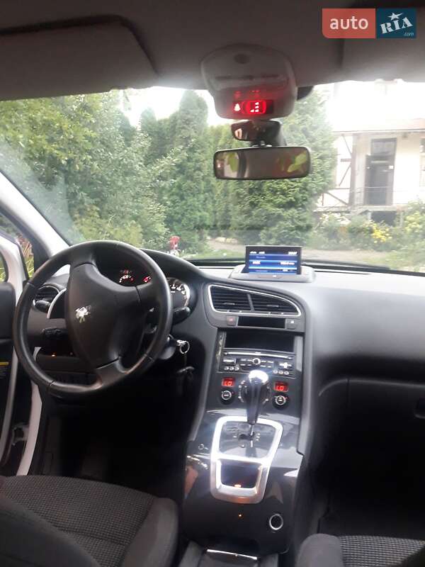 Мікровен Peugeot 5008 2012 в Дрогобичі