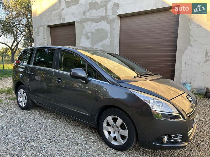 Peugeot 5008 2013 Peugeot 5008 2013
