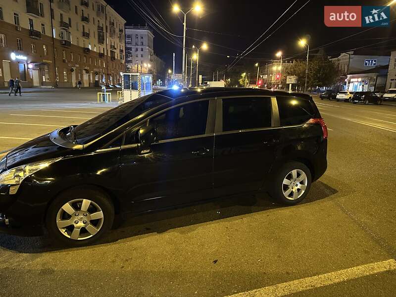 Мікровен Peugeot 5008 2010 в Дніпрі