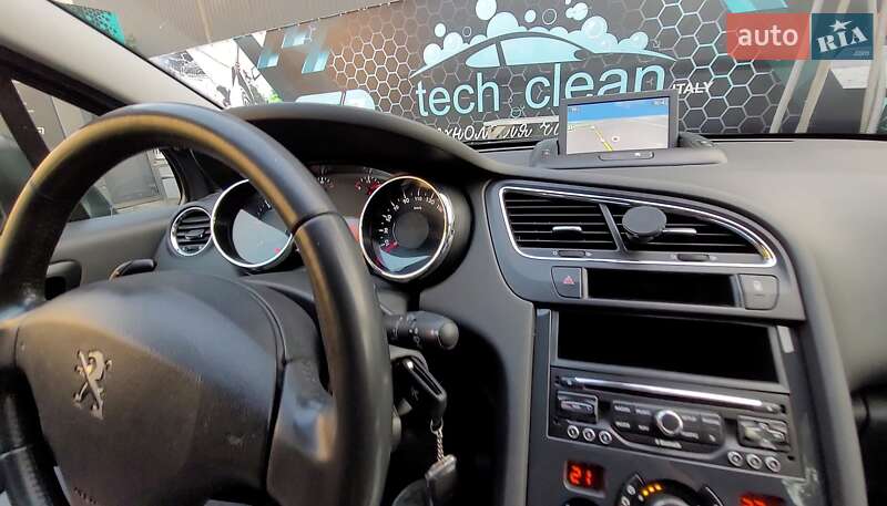 Мікровен Peugeot 5008 2013 в Івано-Франківську