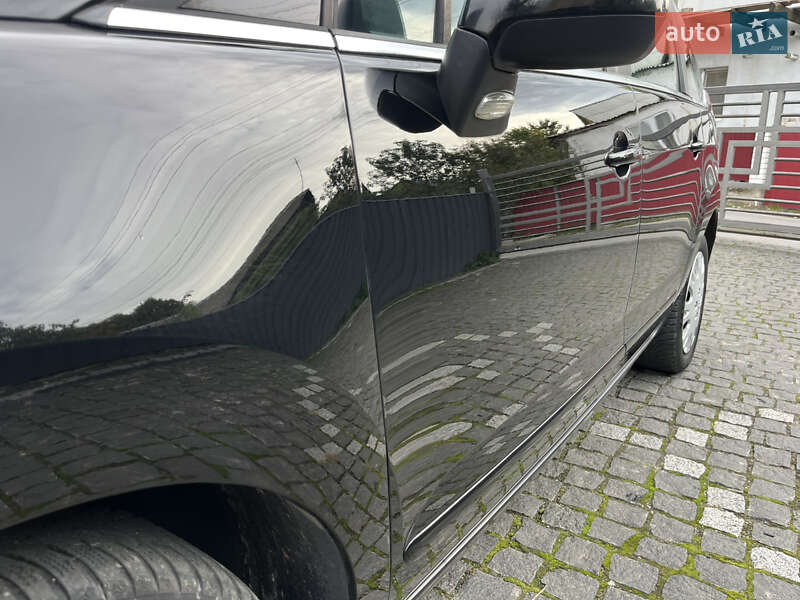 Мікровен Peugeot 5008 2010 в Звягелі