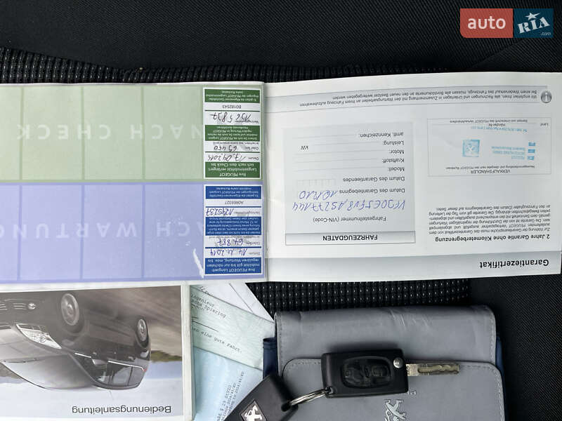 Мікровен Peugeot 5008 2010 в Звягелі