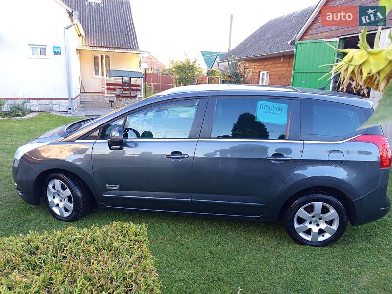 Мікровен Peugeot 5008 2013 в Ратному