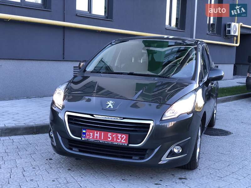 Микровэн Peugeot 5008 2014 в Львове