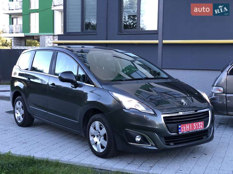 Микровэн Peugeot 5008 2014 в Львове
