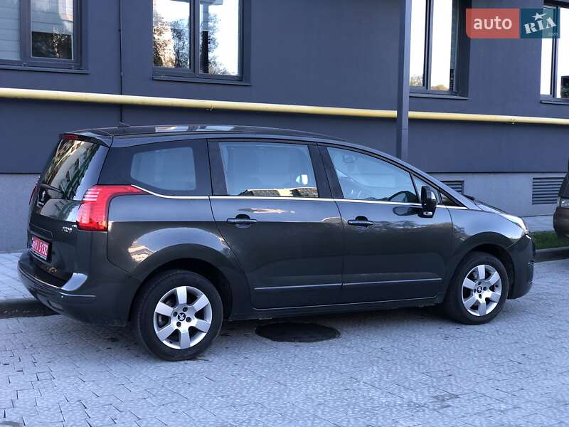 Микровэн Peugeot 5008 2014 в Львове
