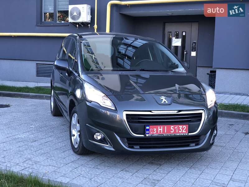 Микровэн Peugeot 5008 2014 в Львове