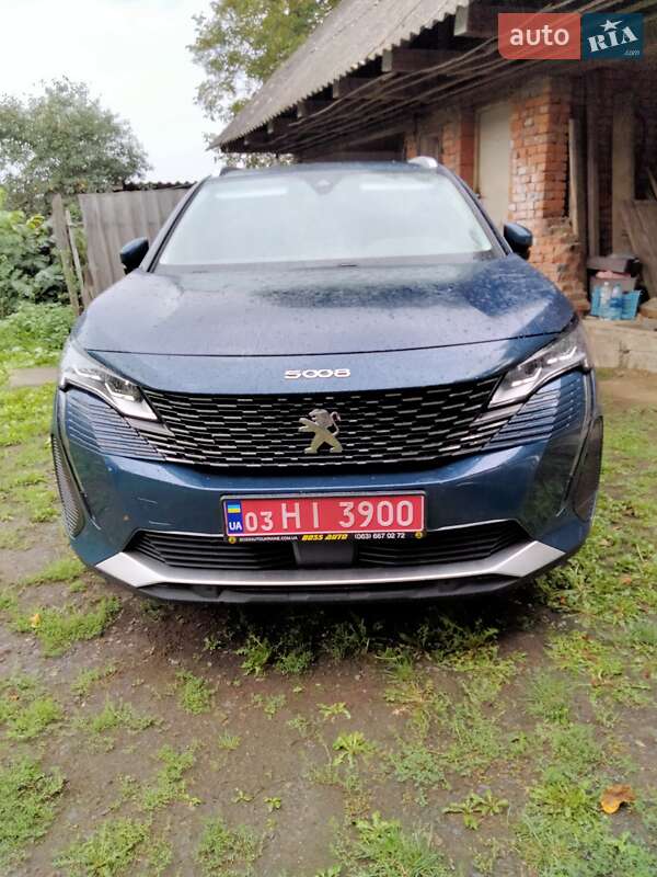 Внедорожник / Кроссовер Peugeot 5008 2021 в Ужгороде
