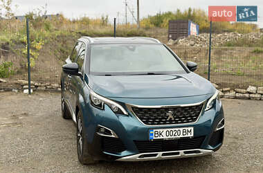 Внедорожник / Кроссовер Peugeot 5008 2017 в 