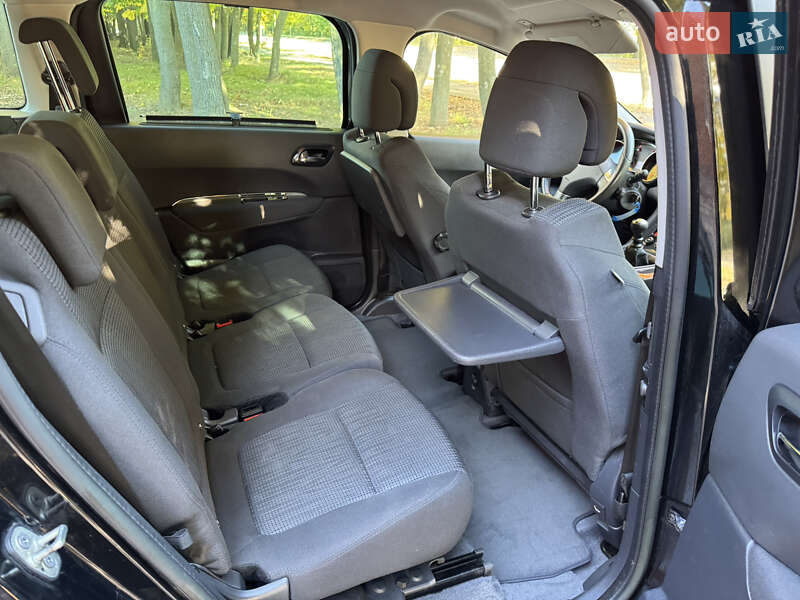 Мікровен Peugeot 5008 2014 в Умані фото 48 Мікровен Peugeot 5008 2014 в Умані