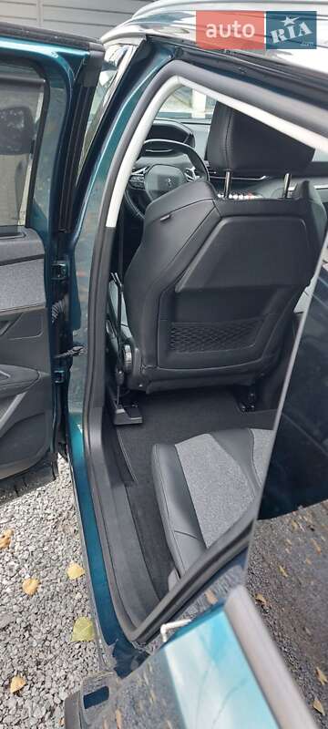 Позашляховик / Кросовер Peugeot 5008 2019 в Львові