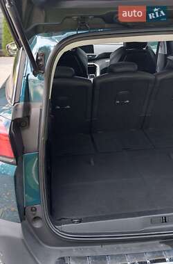 Позашляховик / Кросовер Peugeot 5008 2019 в 