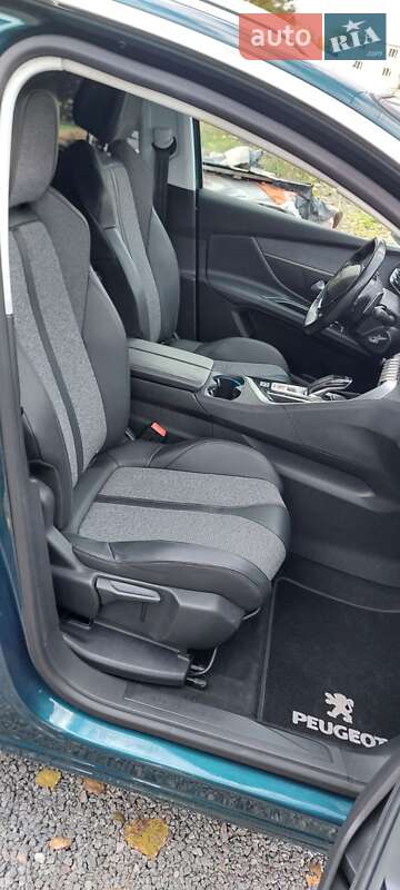 Позашляховик / Кросовер Peugeot 5008 2019 в Львові