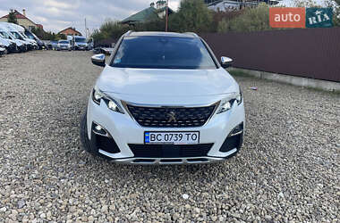 Внедорожник / Кроссовер Peugeot 5008 2017 в 