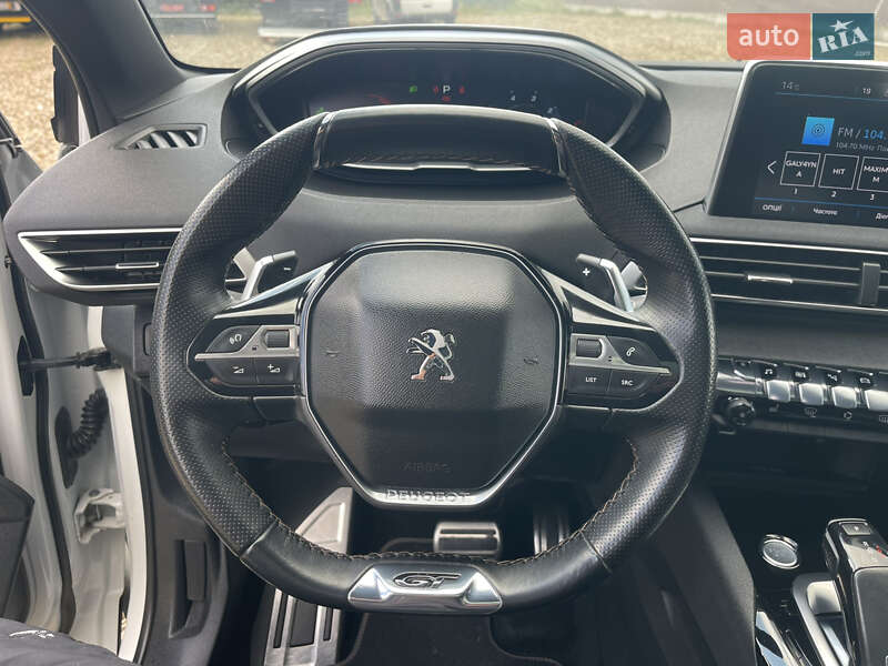 Внедорожник / Кроссовер Peugeot 5008 2017 в Львове