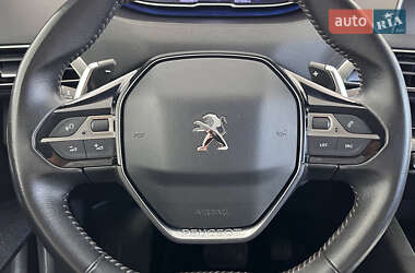 Внедорожник / Кроссовер Peugeot 5008 2019 в 