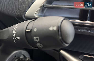 Внедорожник / Кроссовер Peugeot 5008 2019 в 