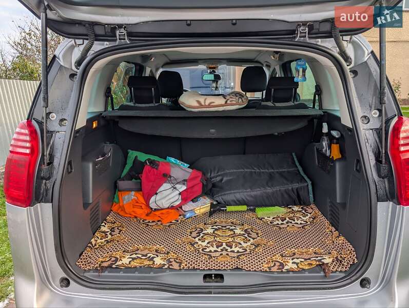 Микровэн Peugeot 5008 2014 в Чорткове