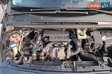 Микровэн Peugeot 5008 2010 в 