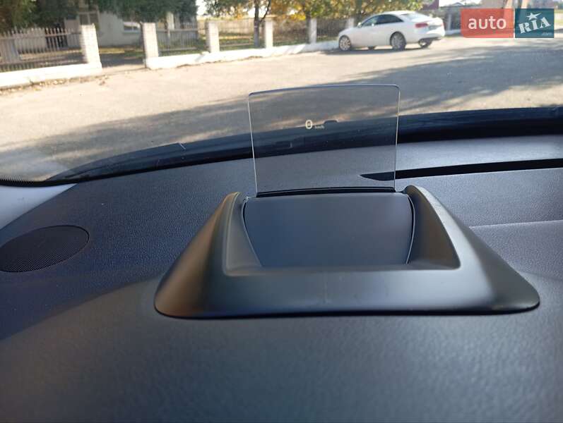 Микровэн Peugeot 5008 2014 в Городенке фото 16 Микровэн Peugeot 5008 2014 в Городенке