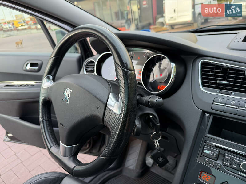Микровэн Peugeot 5008 2014 в Ровно