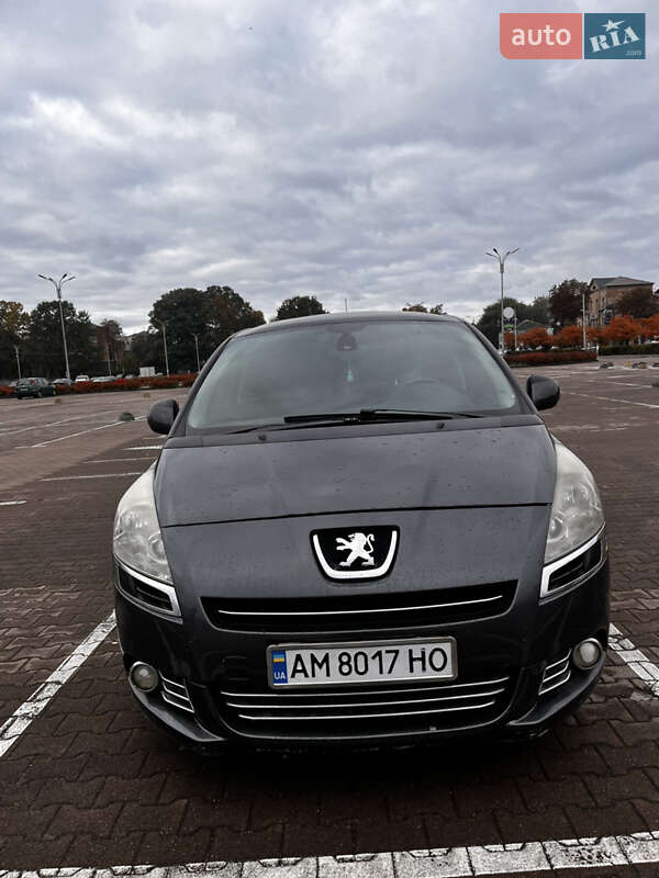 Микровэн Peugeot 5008 2009 в Житомире