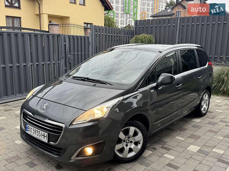 Микровэн Peugeot 5008 2016 в 