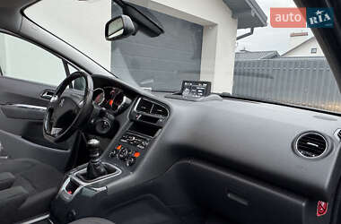 Микровэн Peugeot 5008 2016 в 