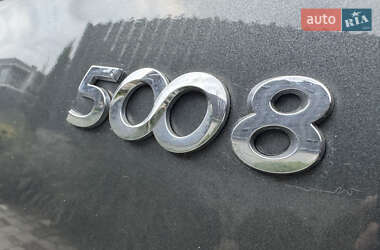 Микровэн Peugeot 5008 2016 в 