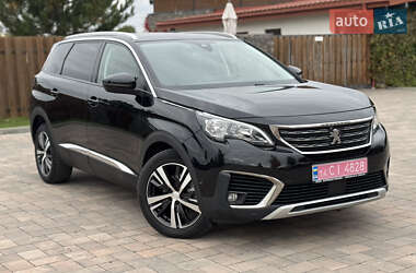 Внедорожник / Кроссовер Peugeot 5008 2020 в 