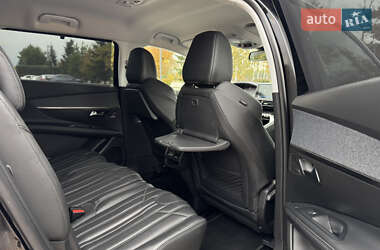 Внедорожник / Кроссовер Peugeot 5008 2020 в 