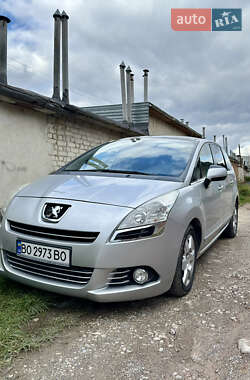 Мікровен Peugeot 5008 2012 в Тернополі