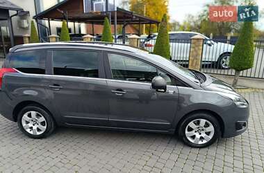 Микровэн Peugeot 5008 2015 в 
