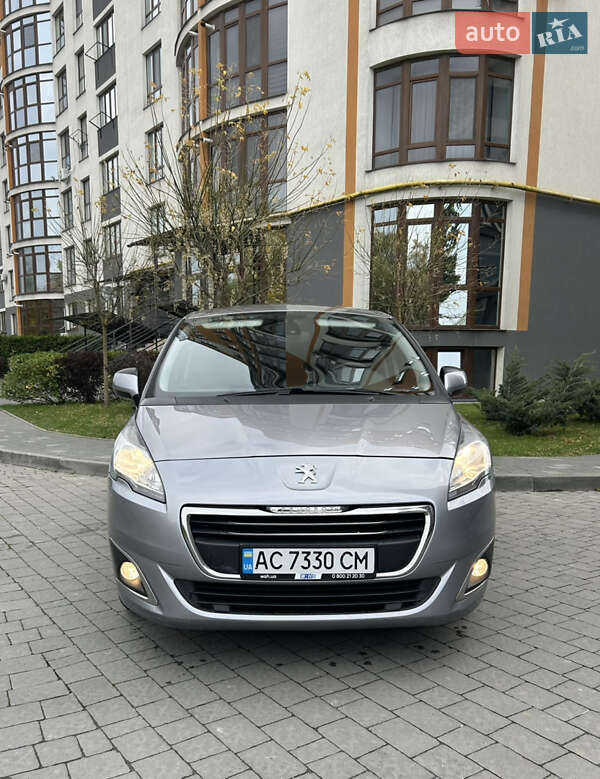Микровэн Peugeot 5008 2015 в Ивано-Франковске