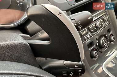 Микровэн Peugeot 5008 2012 в 