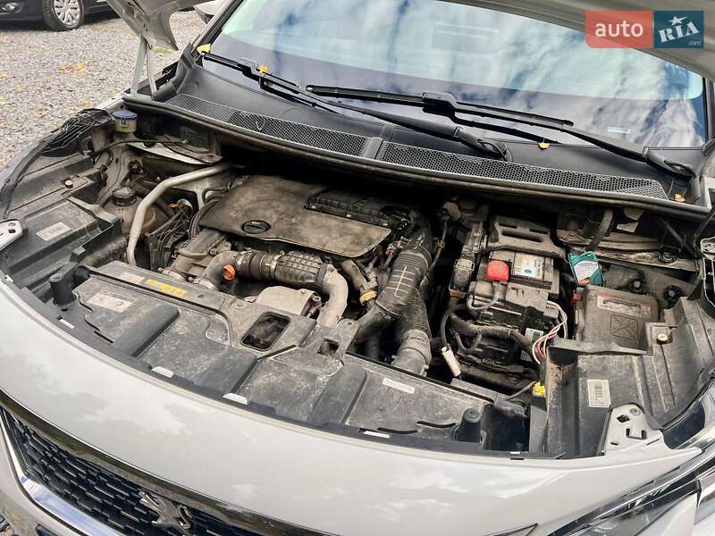 Позашляховик / Кросовер Peugeot 5008 2017 в Полтаві фото 34 Позашляховик / Кросовер Peugeot 5008 2017 в Полтаві