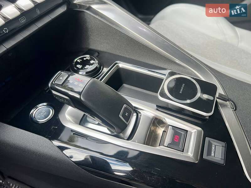 Позашляховик / Кросовер Peugeot 5008 2017 в Полтаві фото 48 Позашляховик / Кросовер Peugeot 5008 2017 в Полтаві