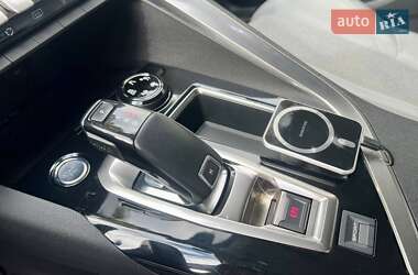 Внедорожник / Кроссовер Peugeot 5008 2017 в 