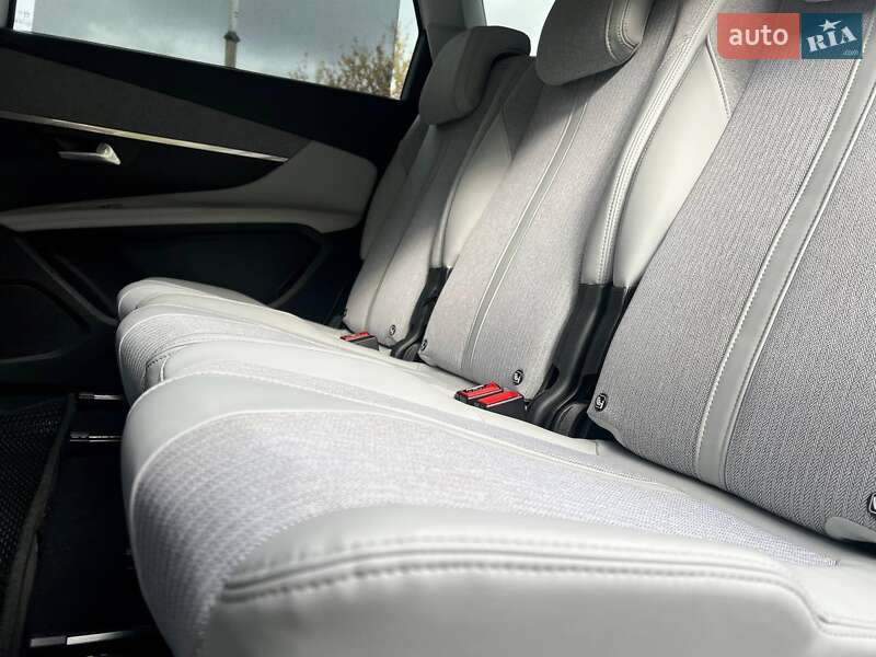 Позашляховик / Кросовер Peugeot 5008 2017 в Полтаві фото 65 Позашляховик / Кросовер Peugeot 5008 2017 в Полтаві