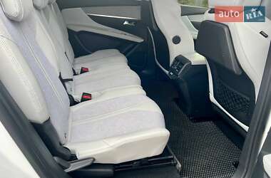 Внедорожник / Кроссовер Peugeot 5008 2017 в 