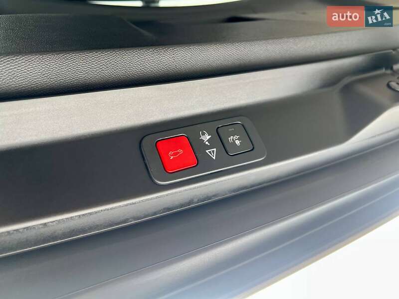 Позашляховик / Кросовер Peugeot 5008 2017 в Полтаві фото 85 Позашляховик / Кросовер Peugeot 5008 2017 в Полтаві